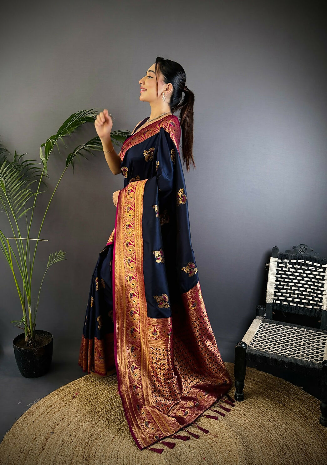 Joban Fashion Banarasi Navy Blue Woven Soft Silk Saree - Distacart