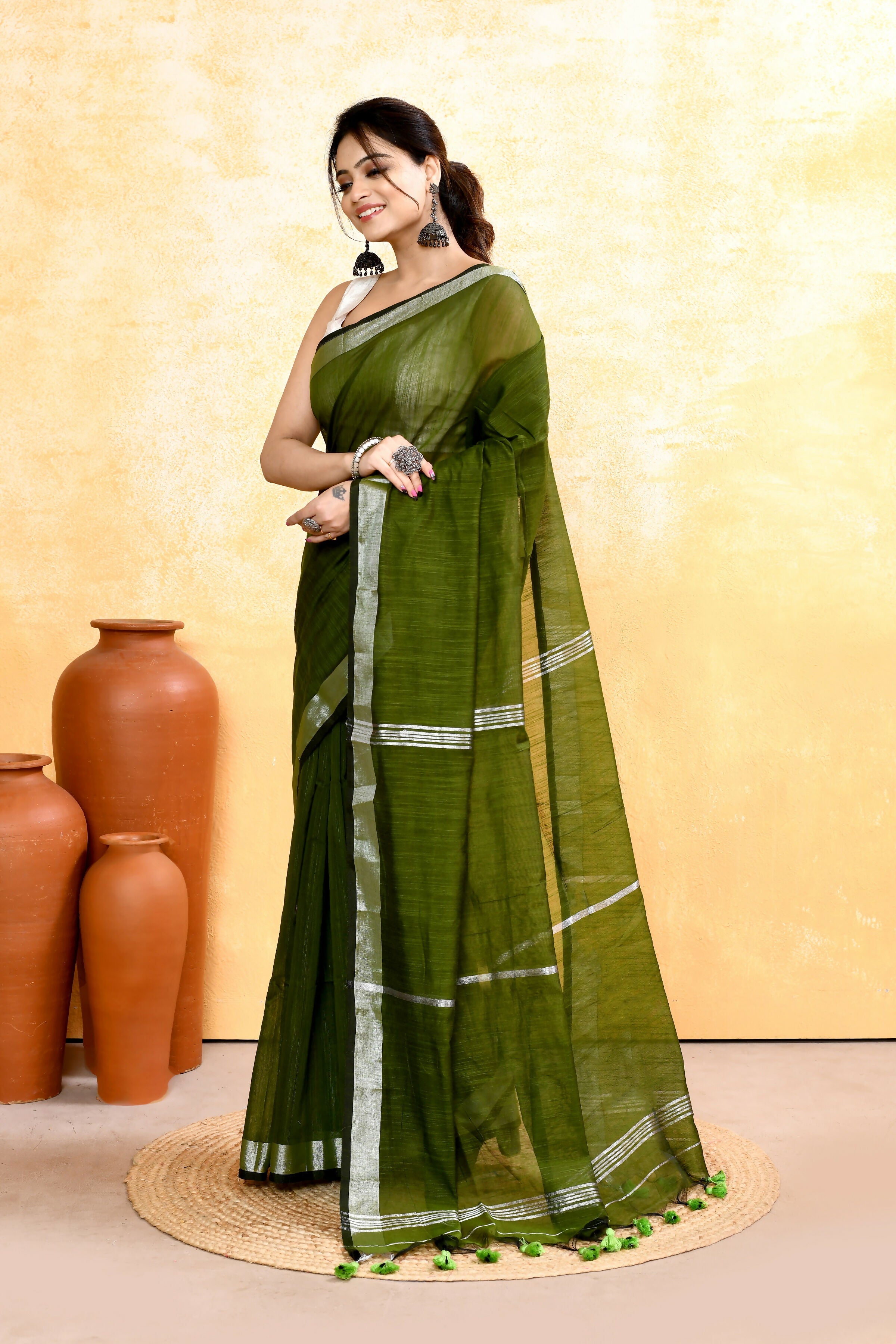 Piyari Fashion Women's Moss Green Embellished Cotton Blend Zari Border Handloom Saree - Distacart