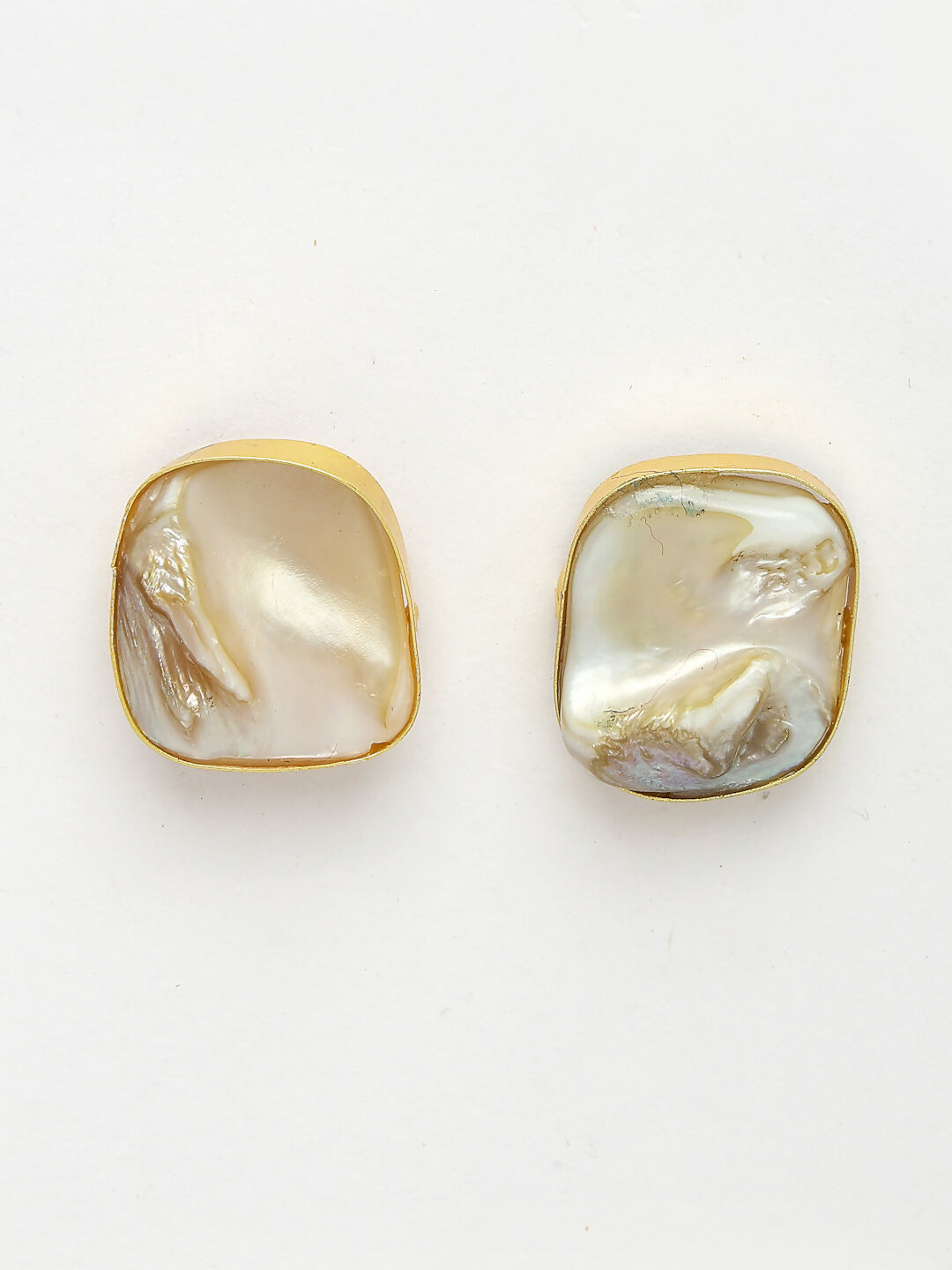 NVR Women's Gold-Polished Mother of Pearl Handcrafted Jewellery Set