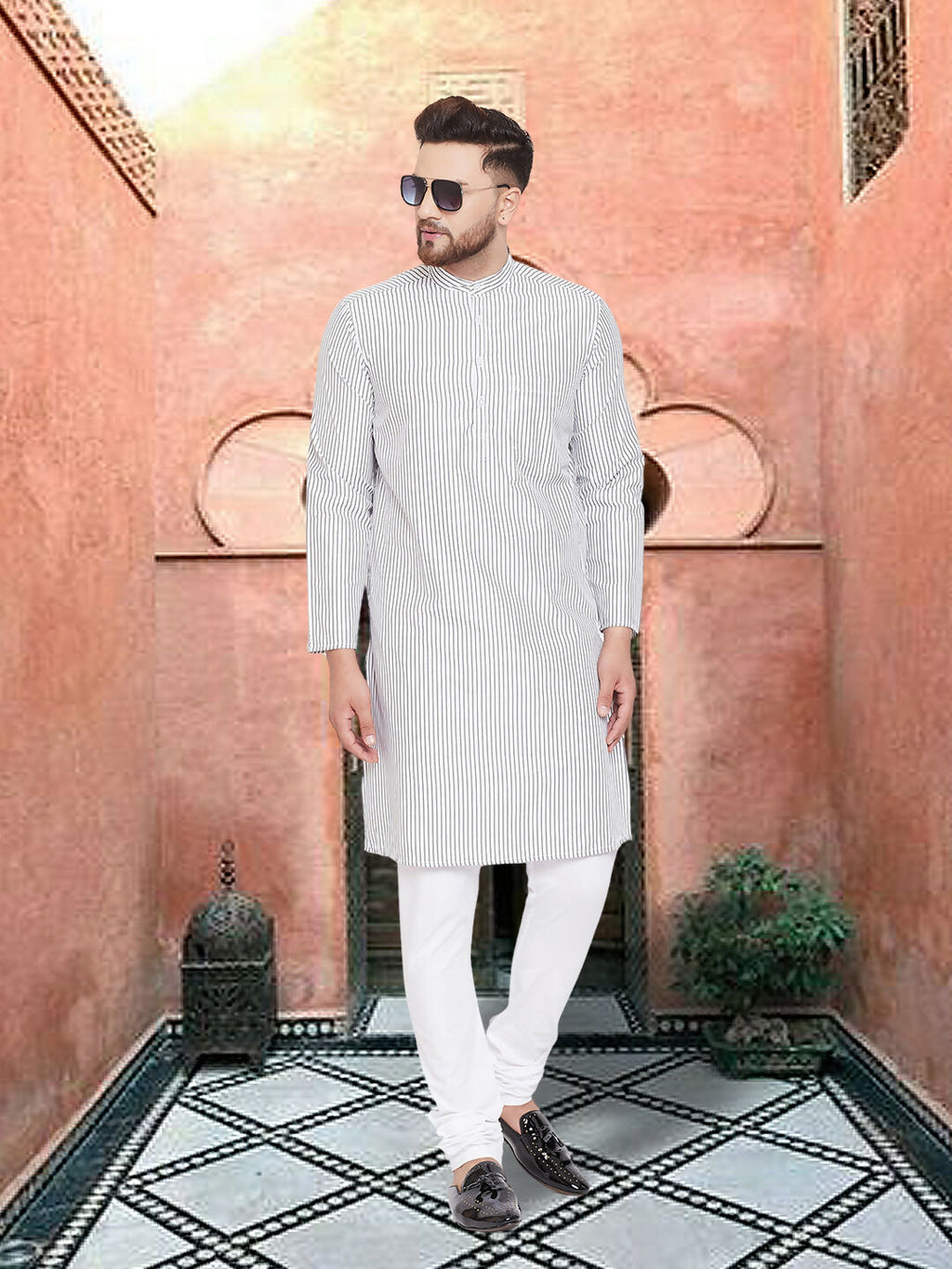 Even Apparels Men's Black and White Striped Kurta