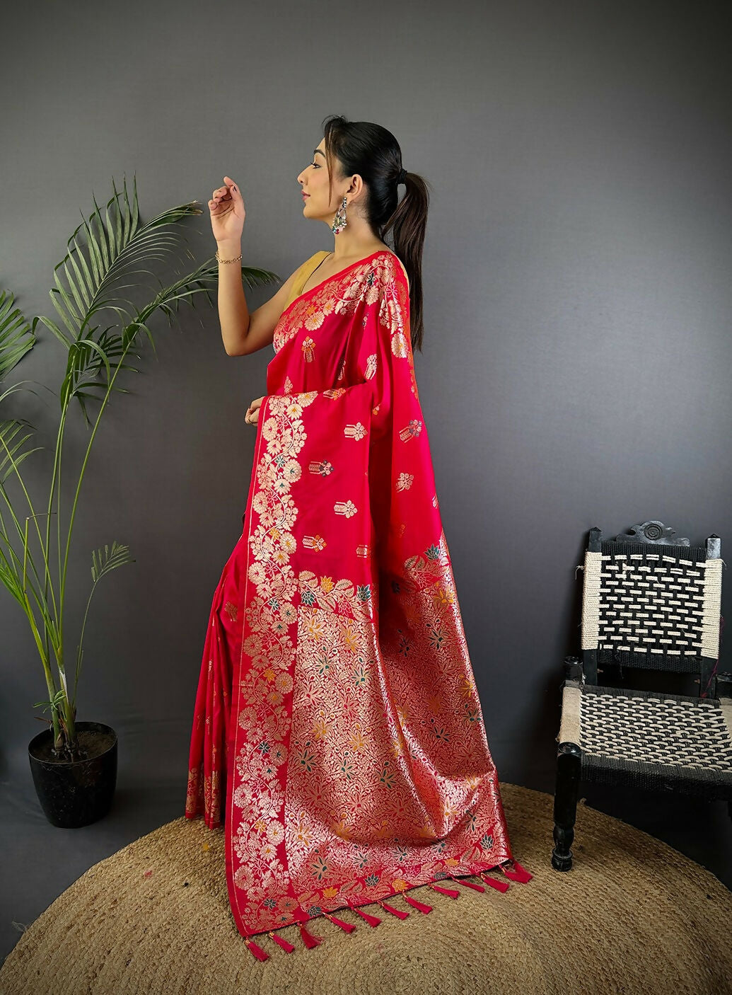 Joban Fashion Meenakari Pink Woven Soft Silk Saree - Distacart