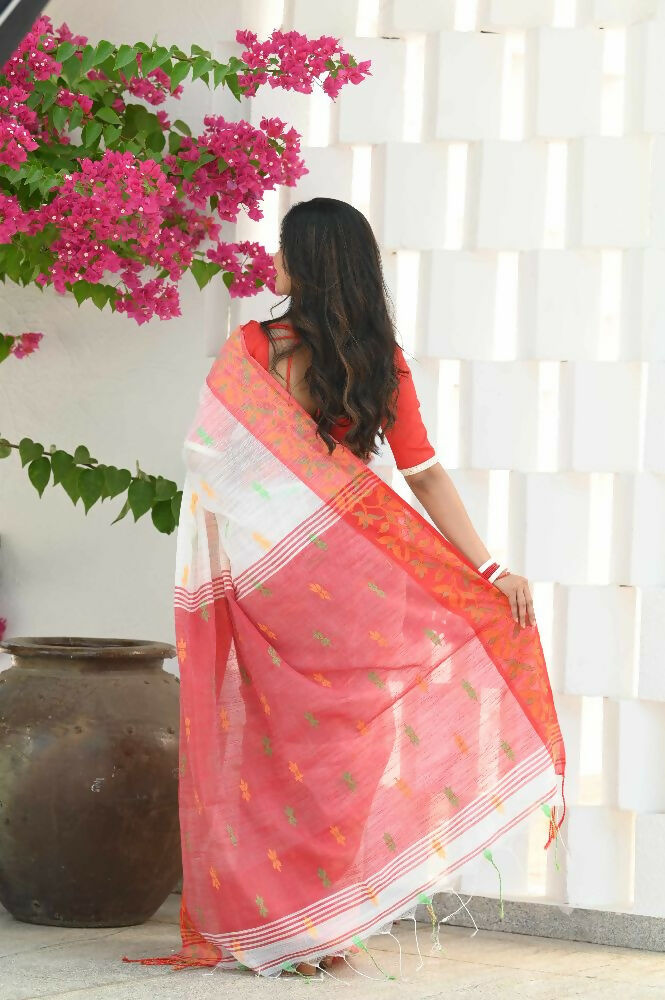Beatitude White Slub Cotton Floral Jamdani Saree