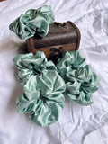 Diva Globe Mulberry Scrunchies