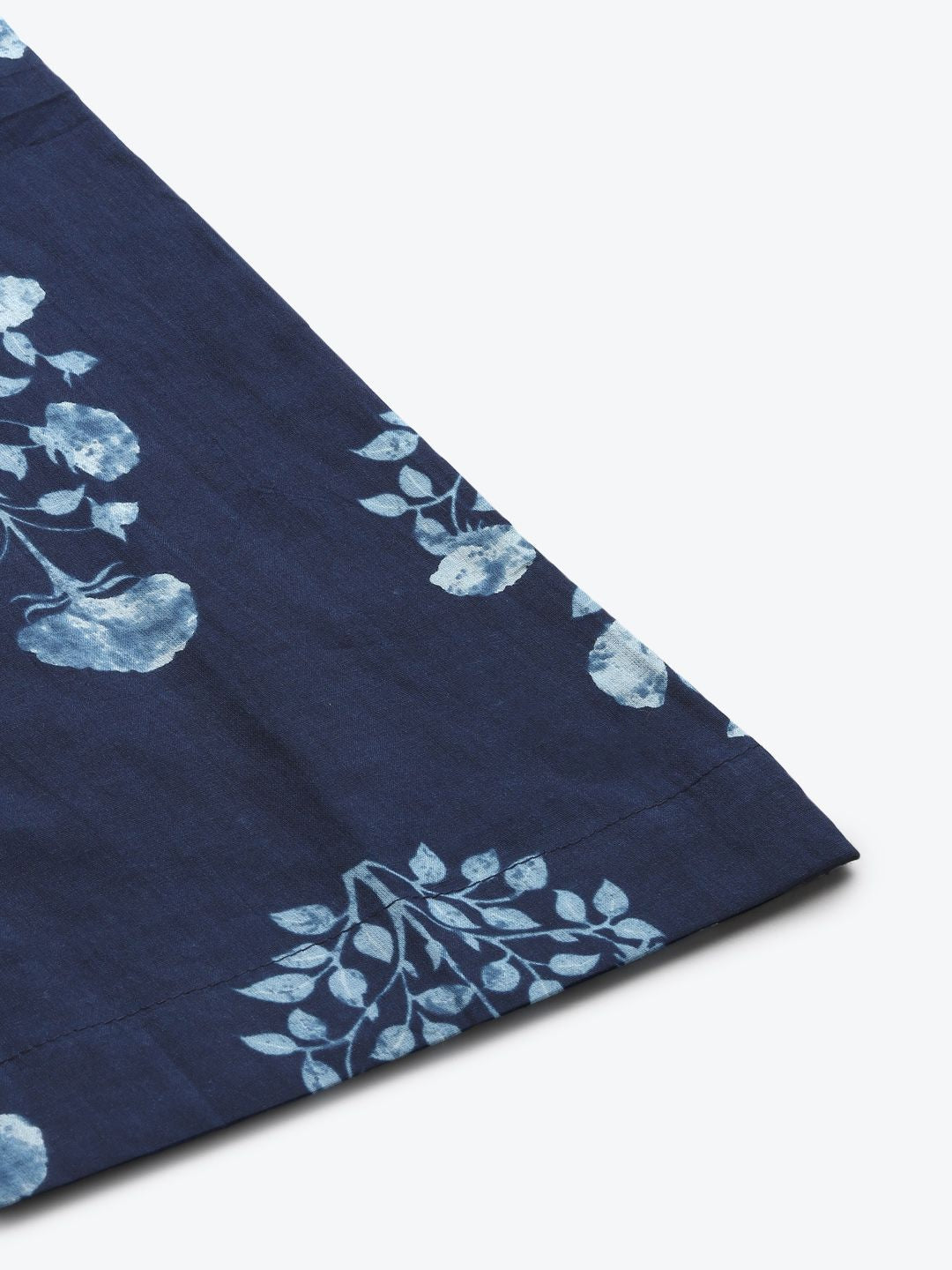 TAG 7 Women Navy Blue & White Printed Flared Palazzos