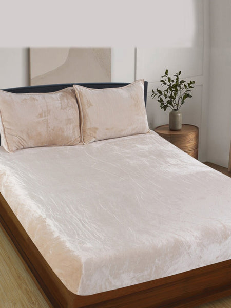 Nendle Beige Woollen 400 TC King Bedsheet with 2 Pillow Covers
