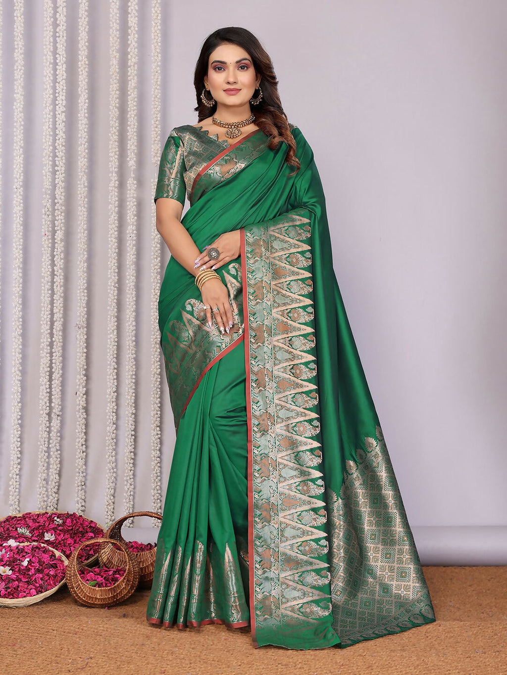 Joban Fashion Banarasi Pine Green Jacquard Woven Soft Silk Saree - Distacart