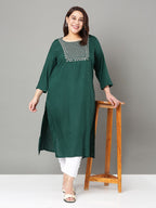 Sztori Plus Size Floral Yoke Design Thread Work Straight Kurta