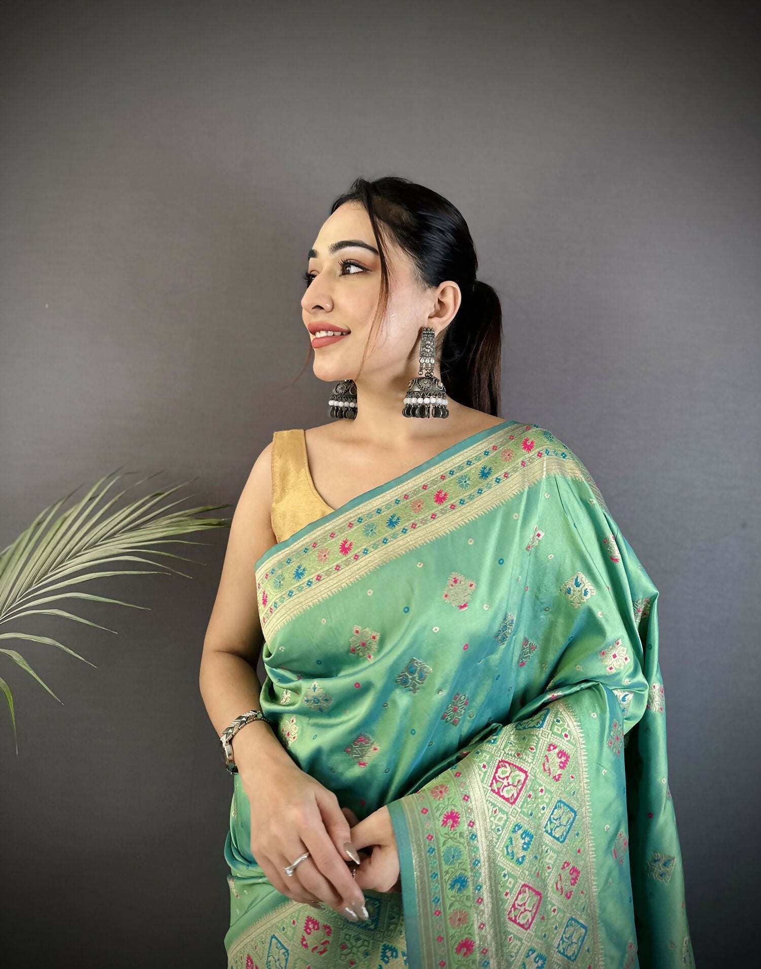 Joban Fashion Sea Green Geometric Pattern Soft Silk Patola Saree - Distacart