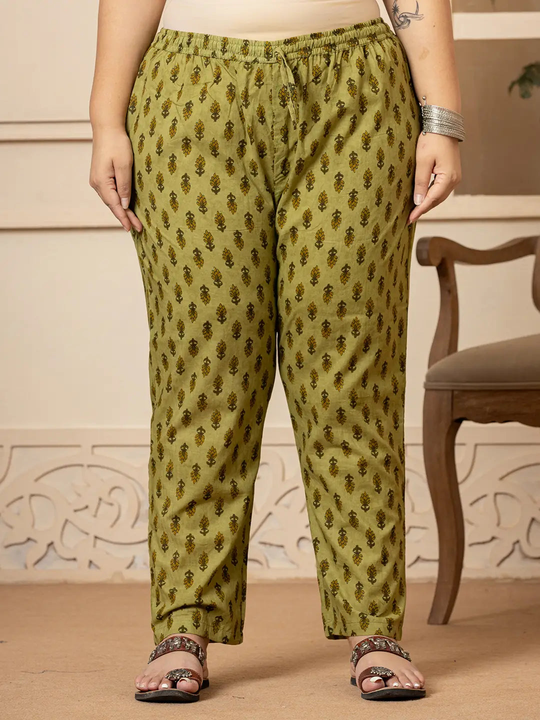Yufta Cotton Green Kantha_Work Plus Size Kurta Dupatta Pant Set