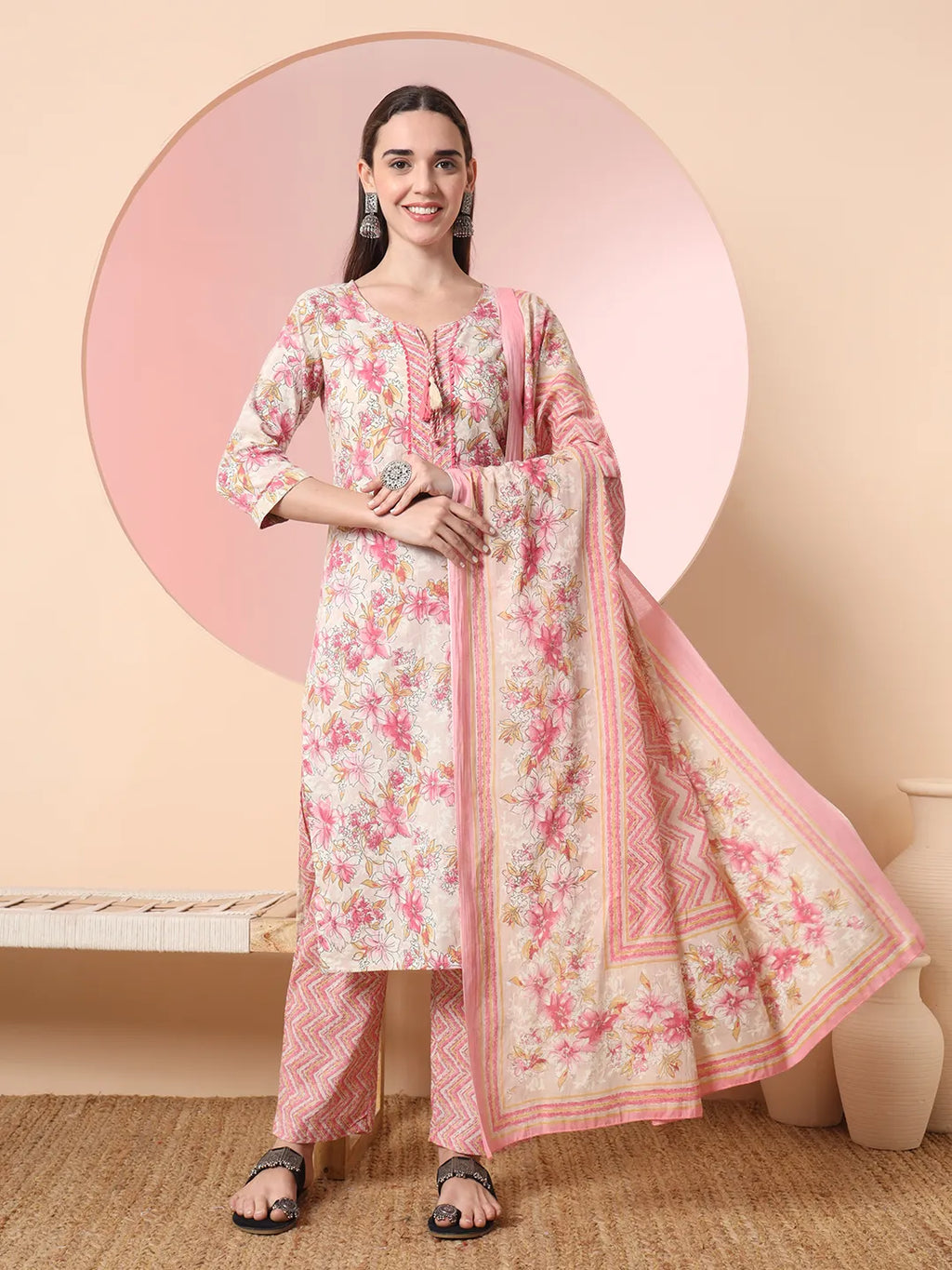 Yufta Cream And Peach Pure Cotton Yuck Design Kurta Dupatta Set With Pants - Distacart
