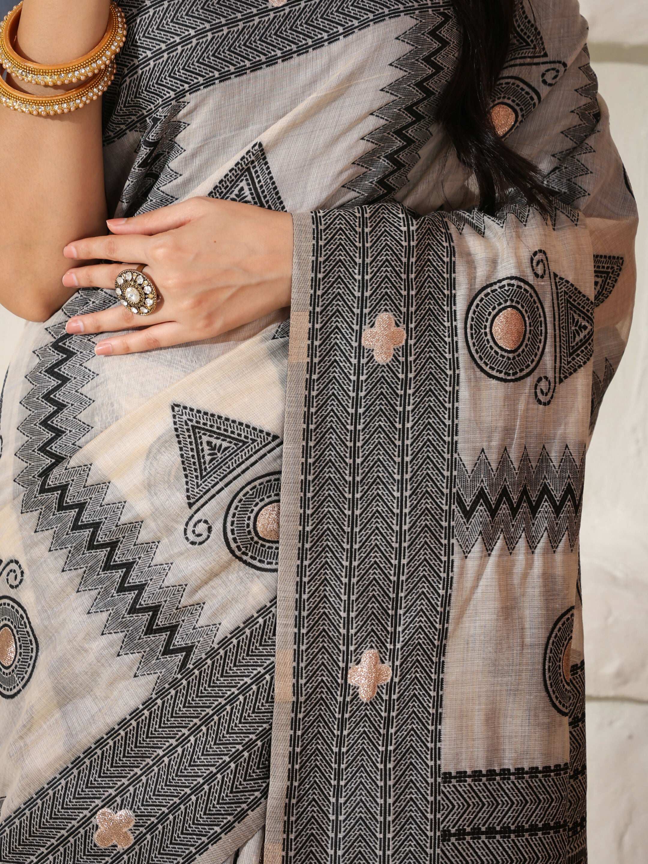 Shree Shyam Fashion Linen Cotton Black & Cream Saree - Distacart