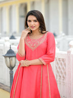 Juniper Women's Peach Solid Viscose Kurta & Pant Set With Zari & Mirror Work