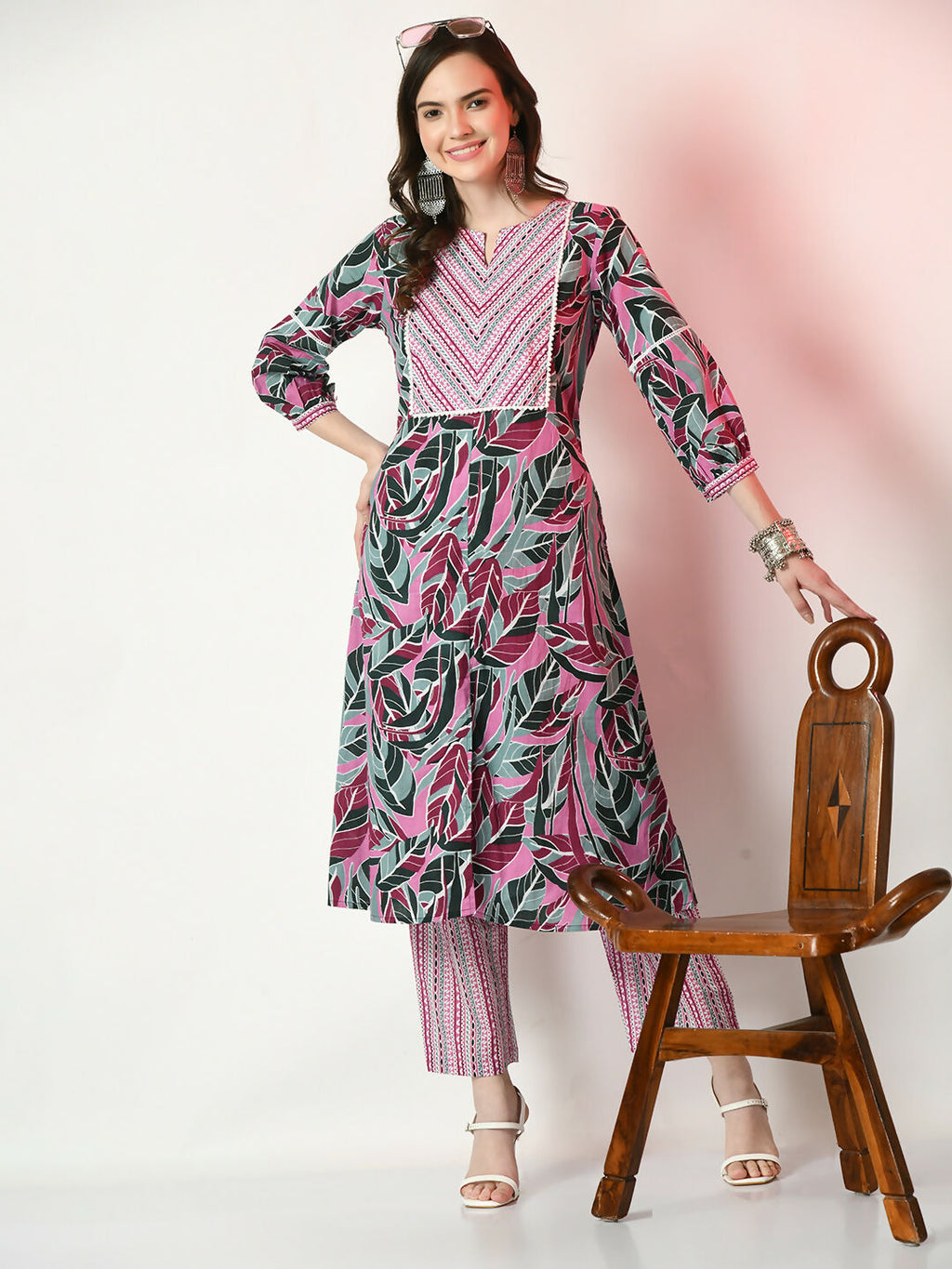 Myshka Women's Multi Printed Kurta With Palazzos