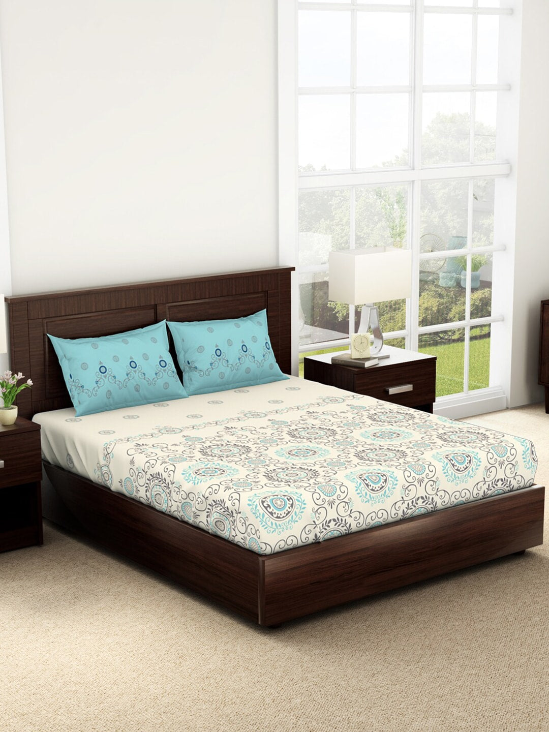 SPACES Reagalis Cream Ethnic Motifs 140 TC Cotton Queen Bedsheet & 2 Pillow Covers