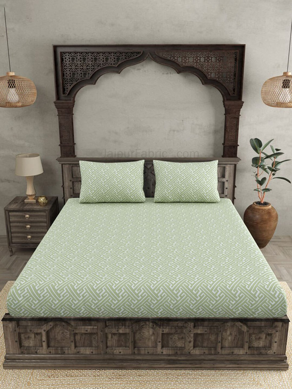 JAIPUR FABRIC Green & White Ethnic Motifs 250 TC Cotton King Bedsheet with 2 Pillow Covers