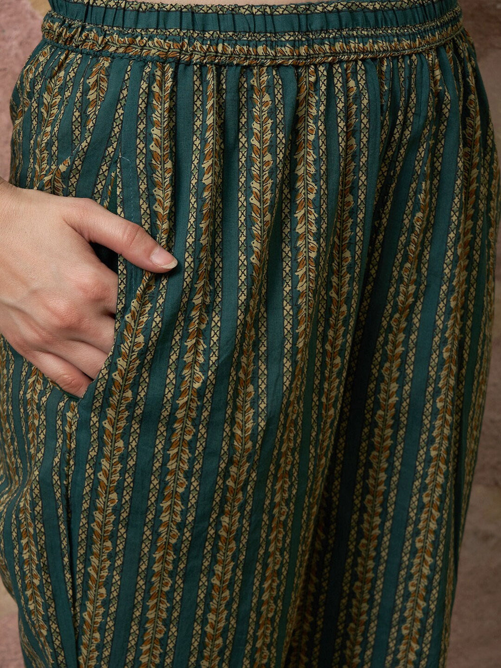 Sangria Ethnic Motifs Printed Pure Cotton Kurta with Trousers & Dupatta