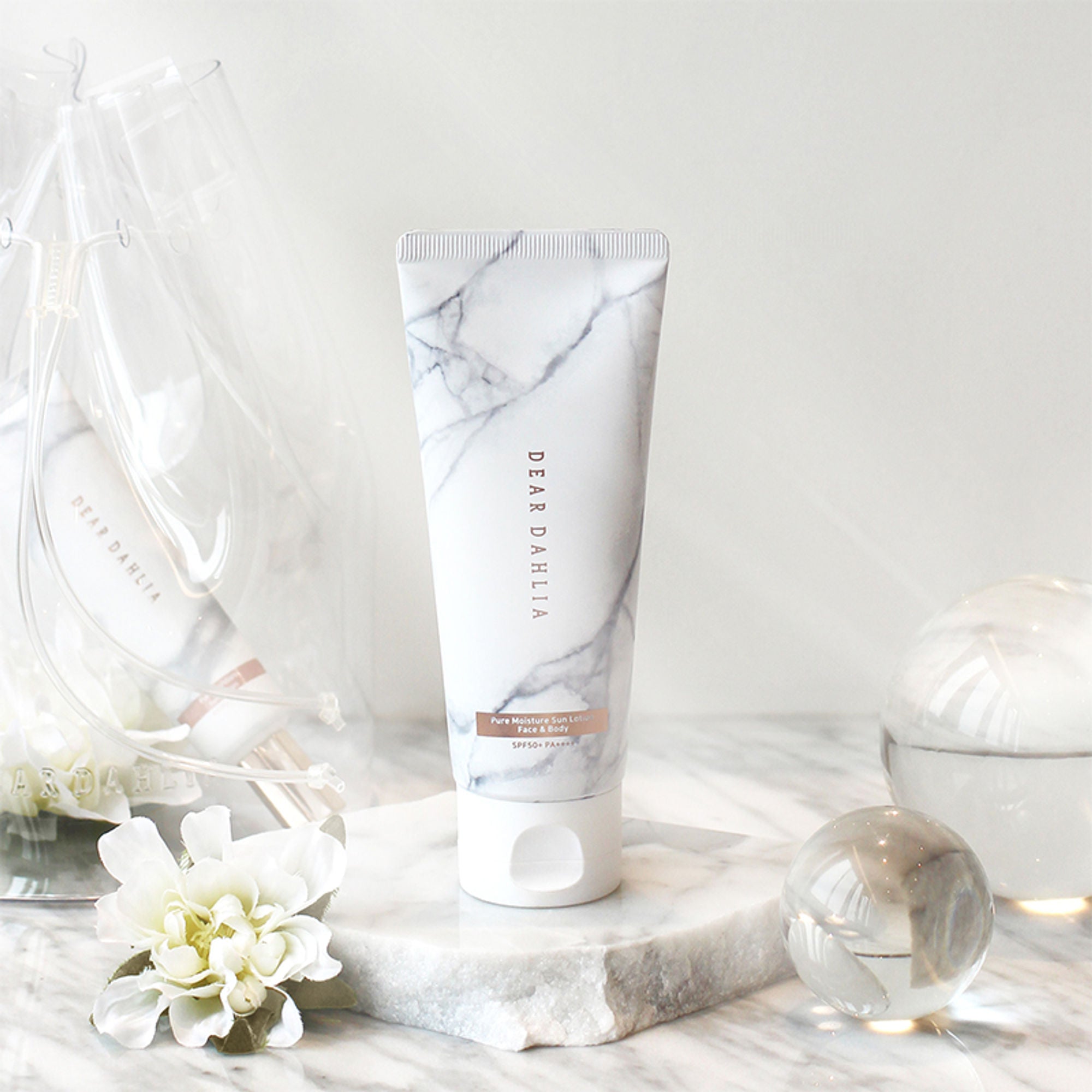 Dear Dahlia Skin Paradise Pure Moisture Sun Lotion