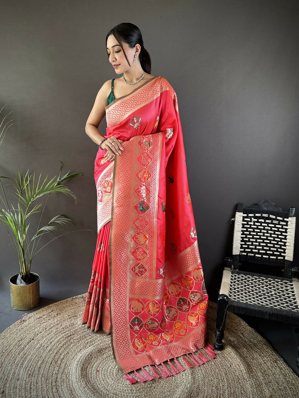 Joban Fashion Peach Elephant & Floral Motifs Soft Lichi Silk Banarasi Saree - Distacart