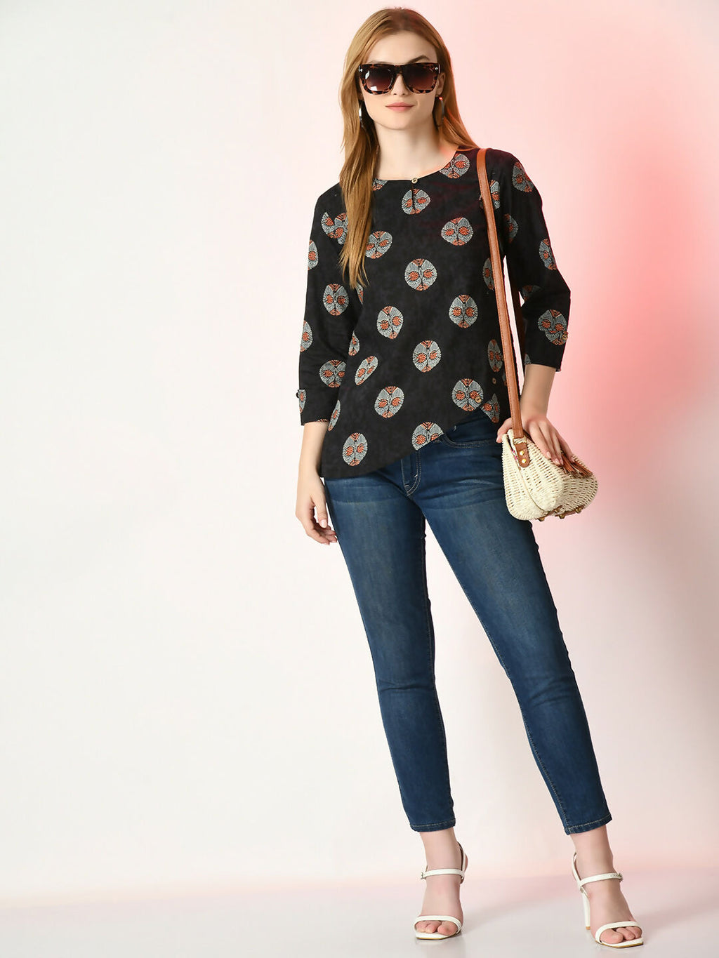 Myshka Women's Black Printed Top