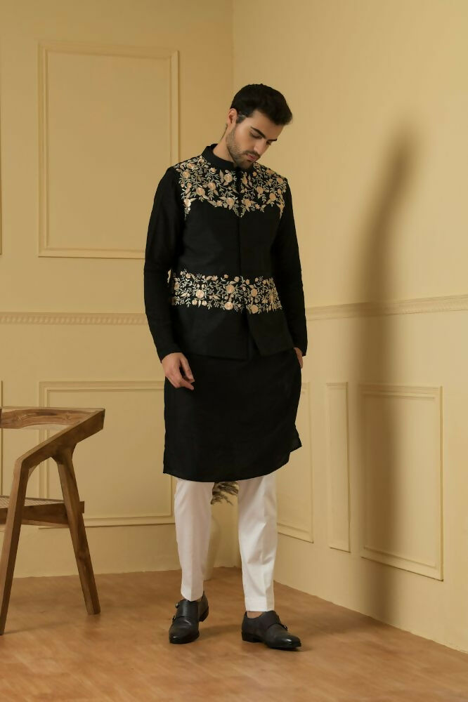 Floral Embroidered Nehru Jacket With Kurta Set by Hilo Design