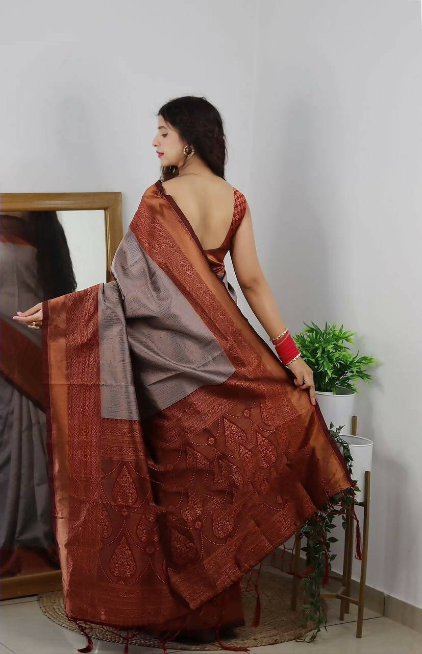 DEIANA'S Beautiful Designer Golden zari Soft Lichi Silk Saree - Cream