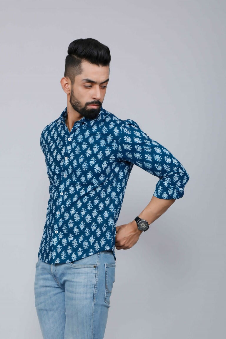Miravan Men's Blue Printed Cotton Casual Shirt