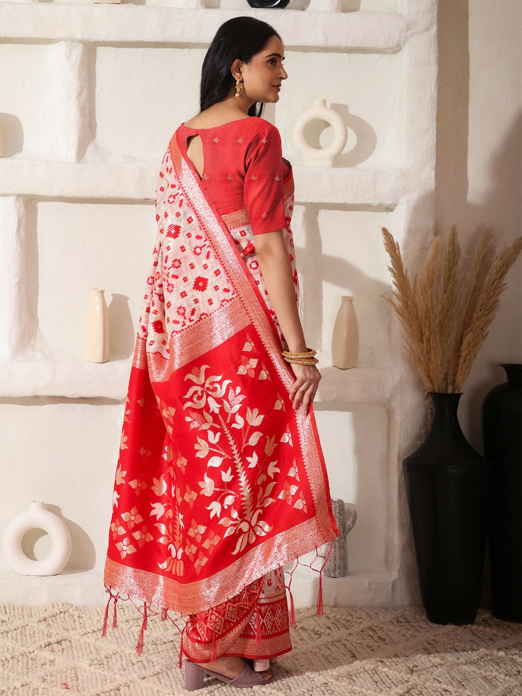 Shree Shyam Fashion Linen Cotton Red & White Saree - Distacart
