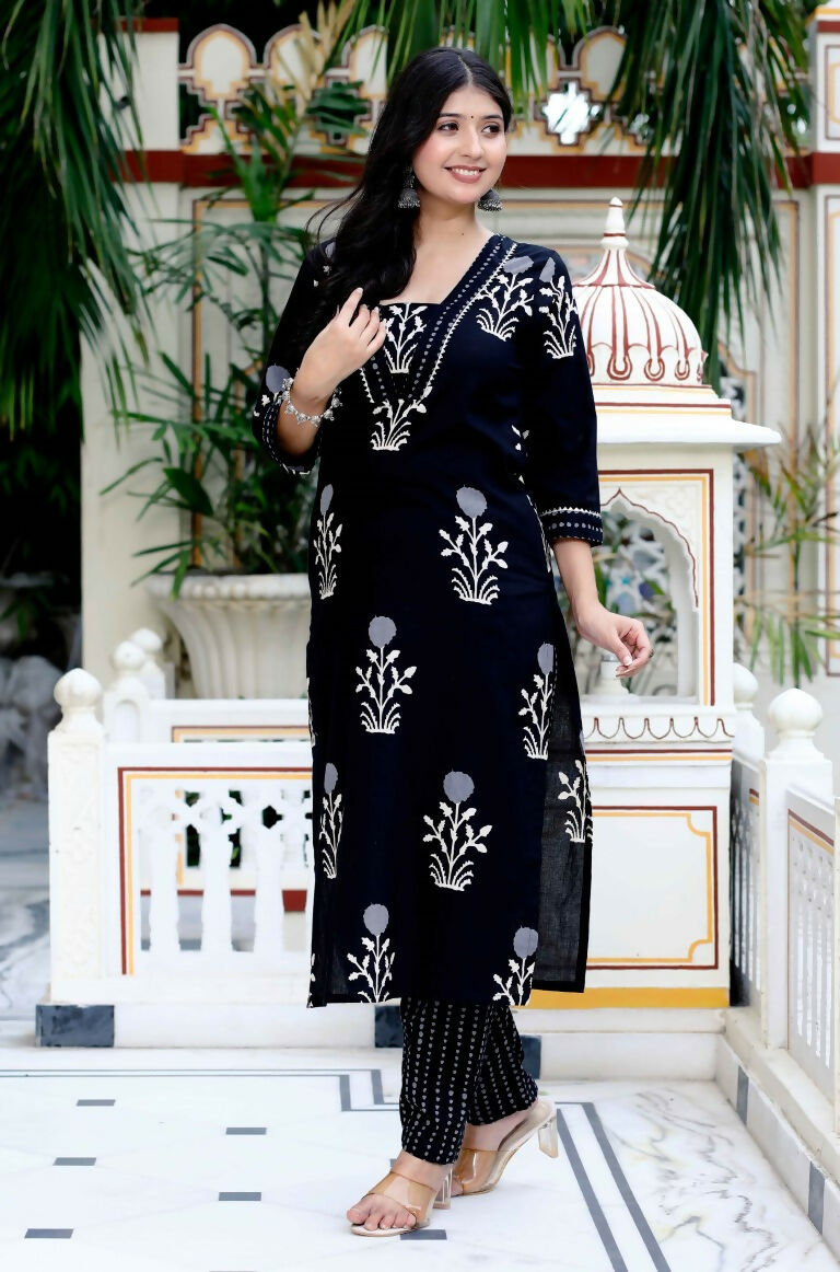 Miravan Women's Cotton Gota Patti Black Floral Printed Straight Kurta Palazzo Set