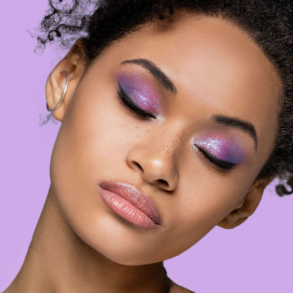 Makeup Revolution Reflective Eyeshadow Palette - Ultra Violet - Distacart