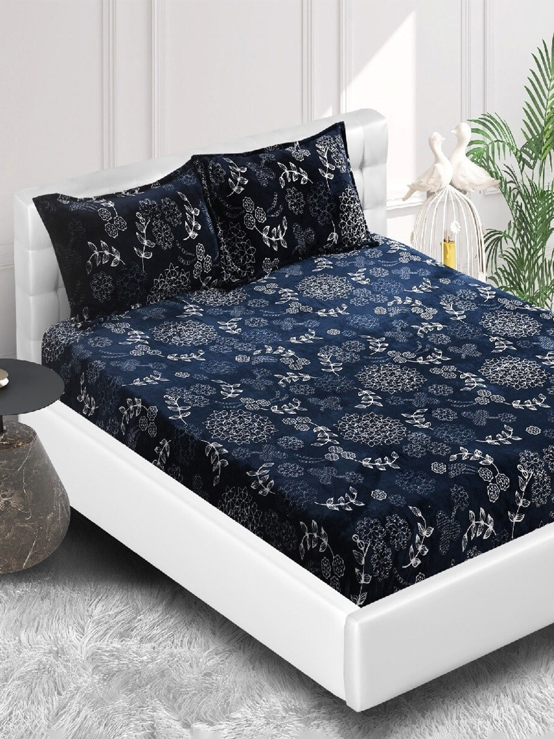 Stylespace by Isha Navy Blue & White Floral Velvet 300 TC Fitted King Bedsheet Set