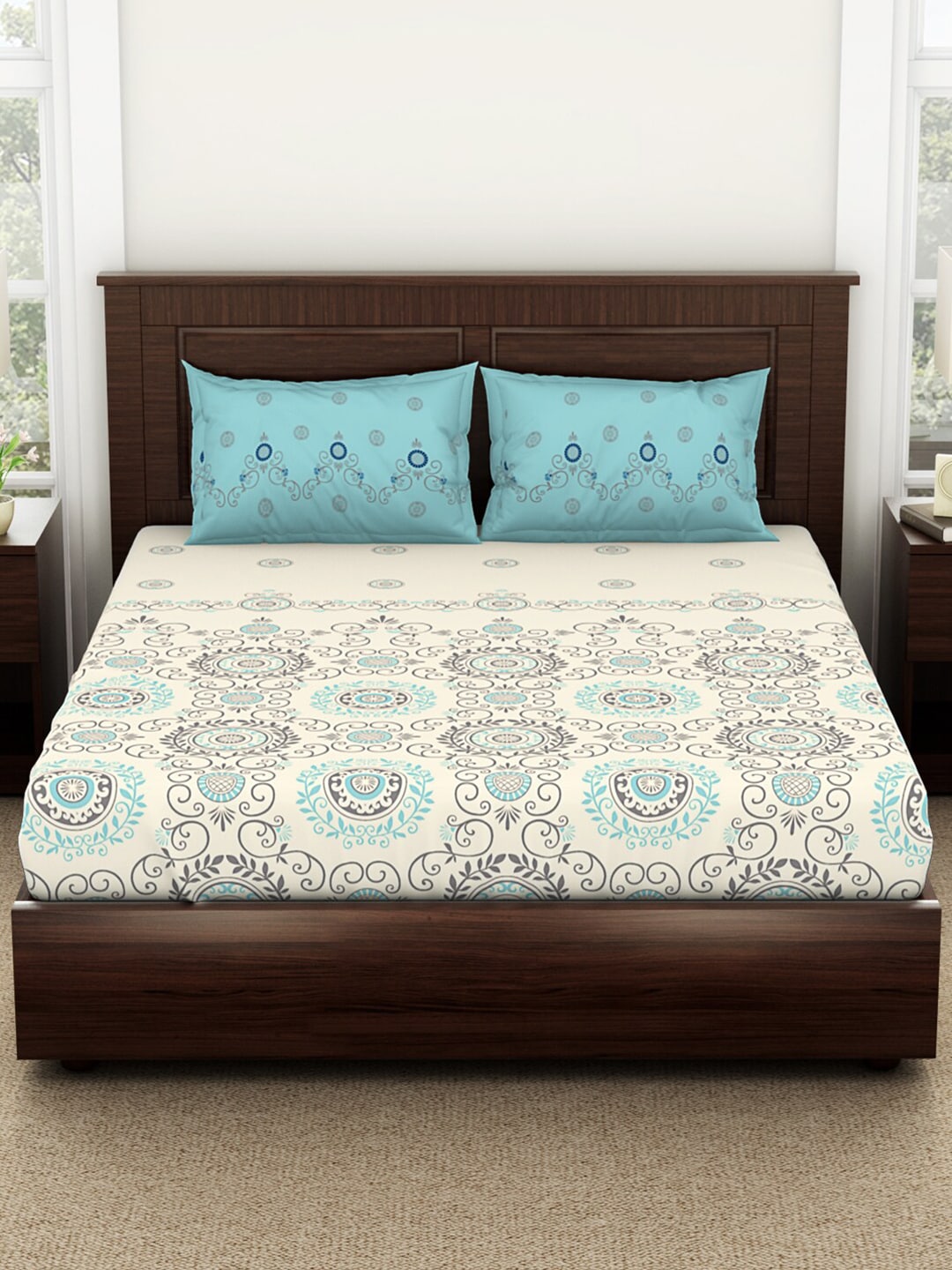 SPACES Reagalis Cream Ethnic Motifs 140 TC Cotton Queen Bedsheet & 2 Pillow Covers