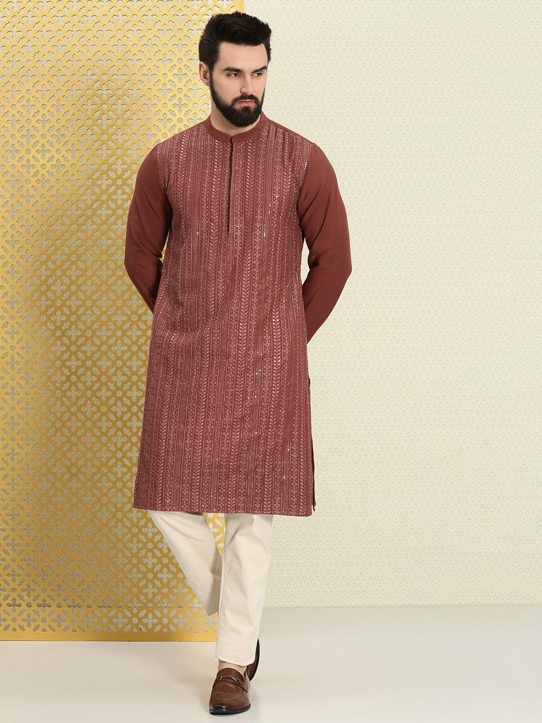 House of Pataudi Men Floral Embroidered Sequined Floral Jashn Kurta
