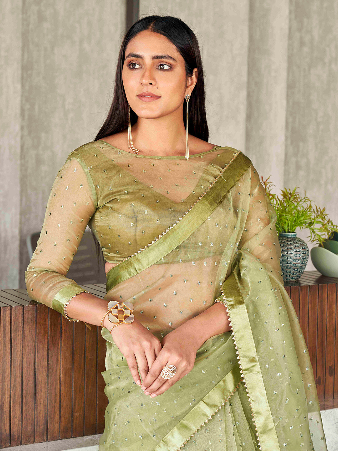 Tikhi Imli Sequinned Organza Saree - Distacart