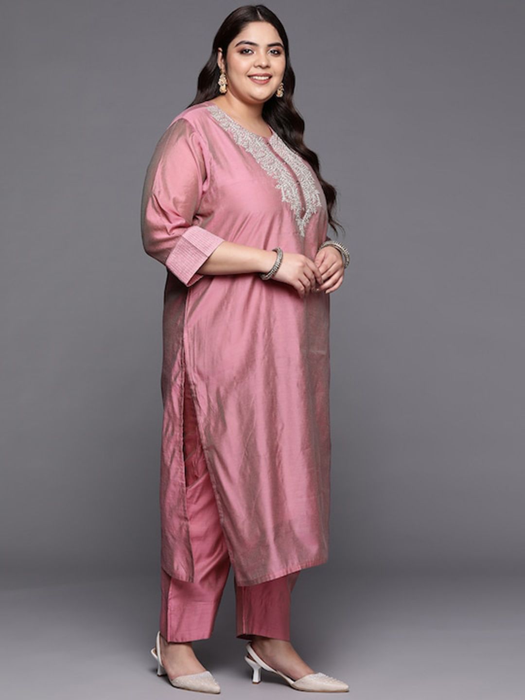 Sztori Plus Size Floral Embroidered Regular Chanderi Silk Kurta & Trousers With Dupatta - Distacart
