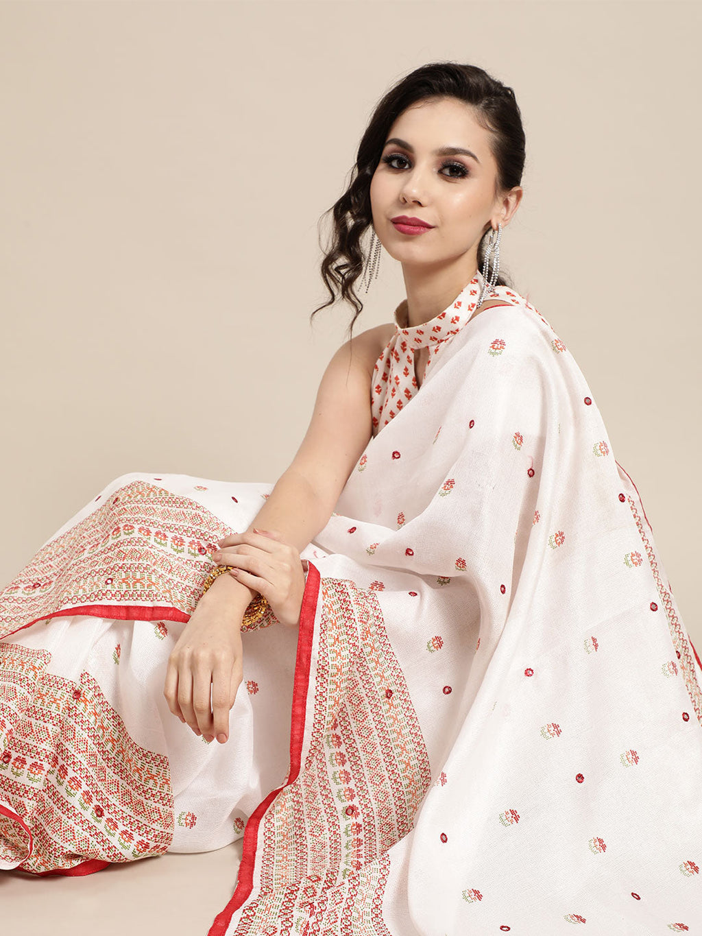 Saree Mall Ethnic Motifs with Sleek border Saree - Distacart