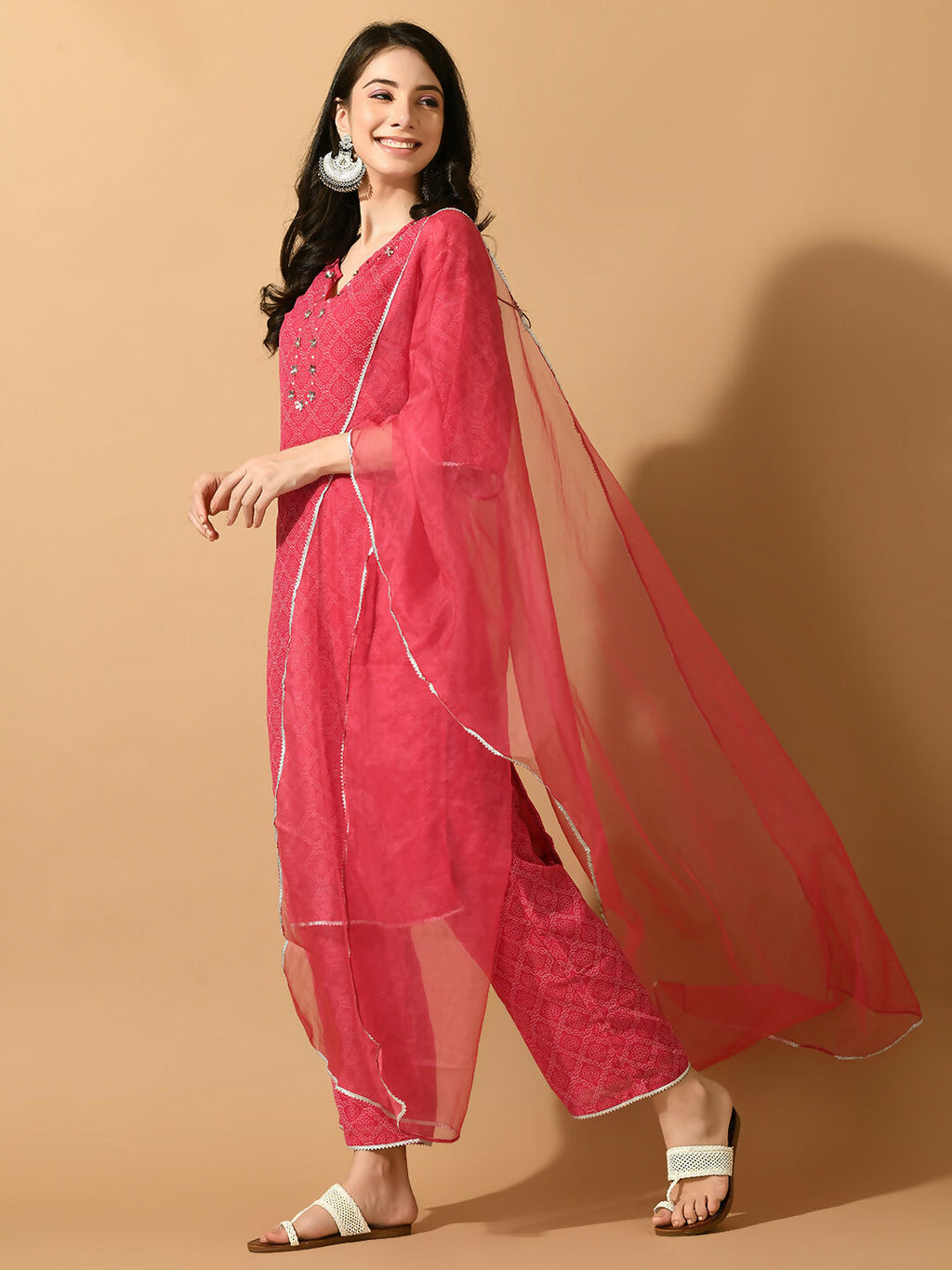 Myshka Women's Pink Embroidered Party Kurta Sets