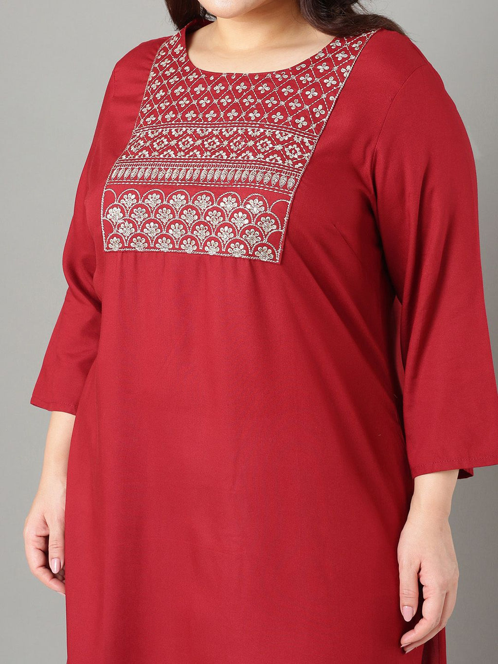 Sztori Plus Size Floral Yoke Design Thread Work Straight Kurta