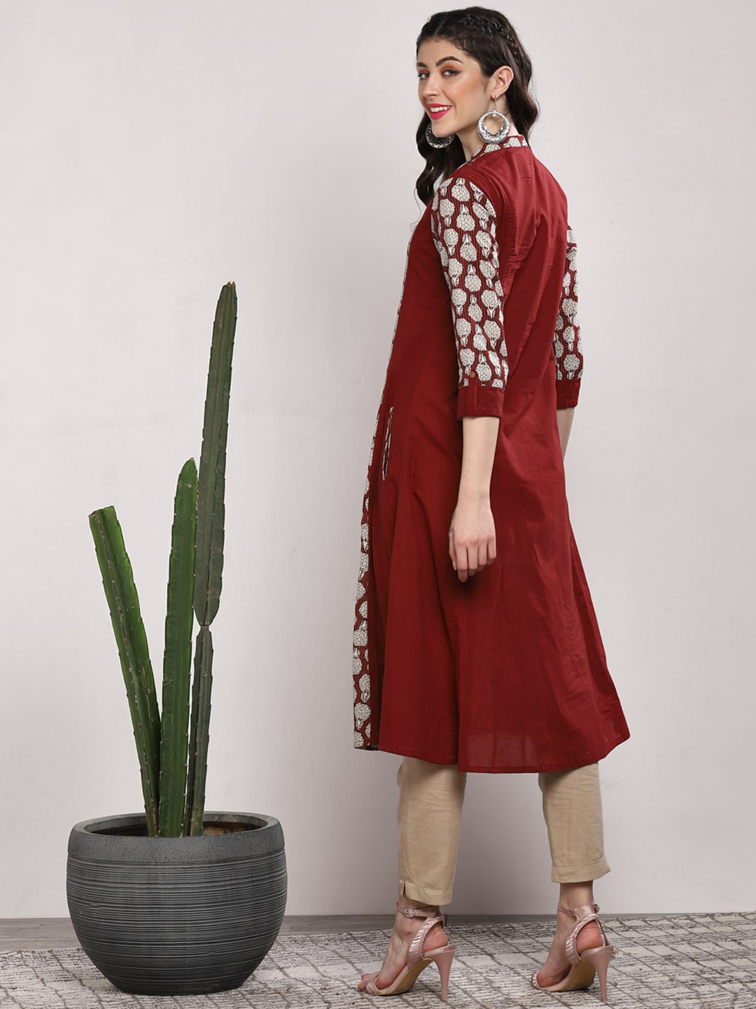 Sangria Women Maroon & Beige Printed Straight Kurta