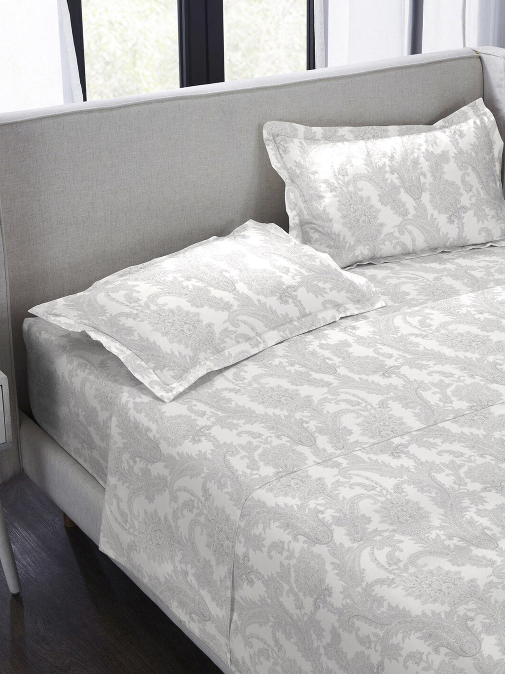 MYTRIDENT Nectarsoft Grey White Pure Cotton 400 TC King Bedsheet with 4 Pillow Covers