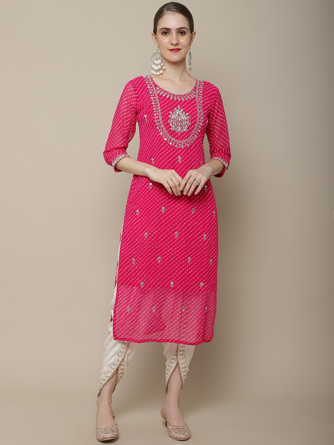 Sangria Women Ethnic Motifs Embroidered Floral Georgette Kurta