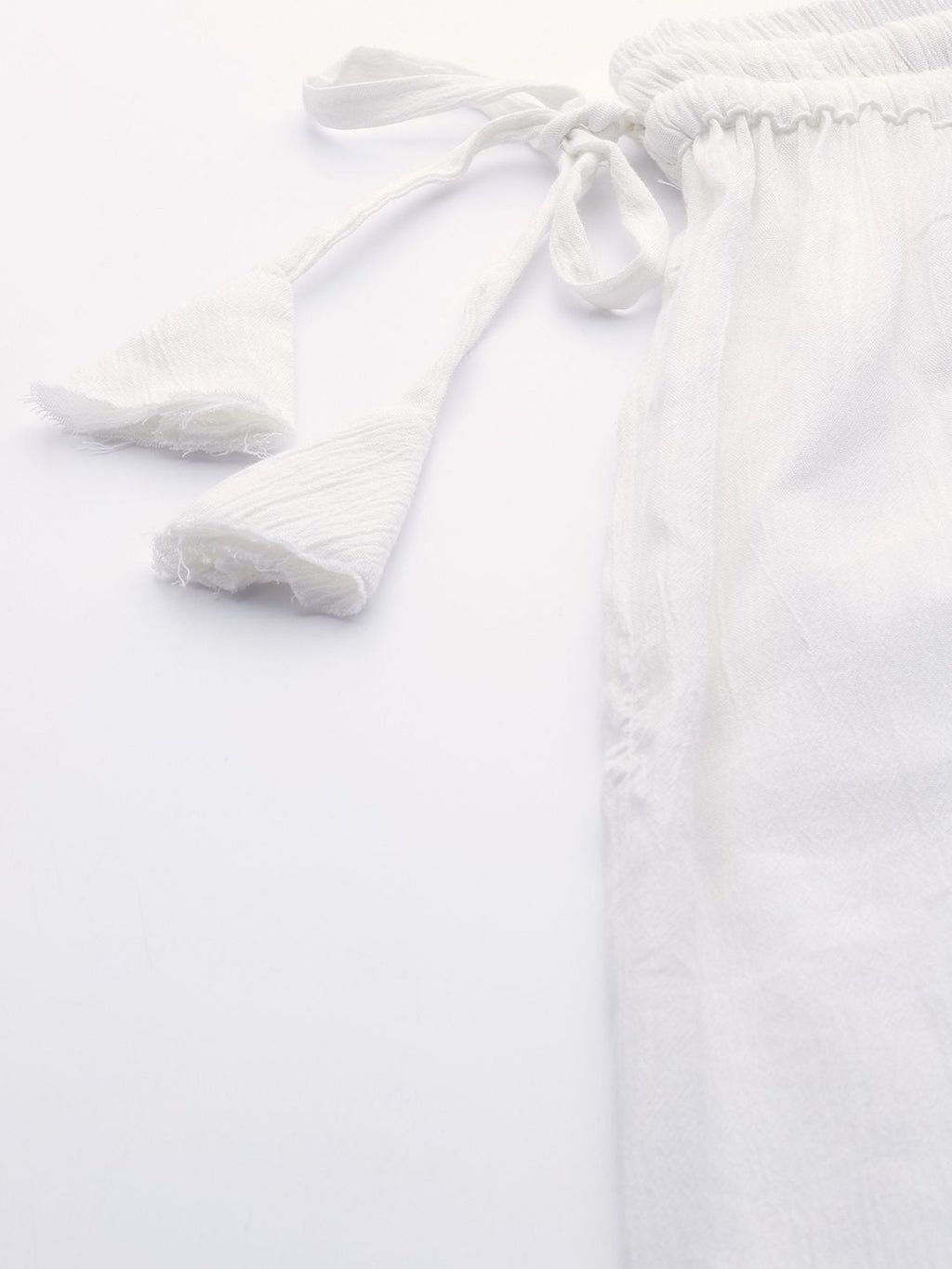 TAG 7 Women White Solid Crushed Flared Cropped Palazzos