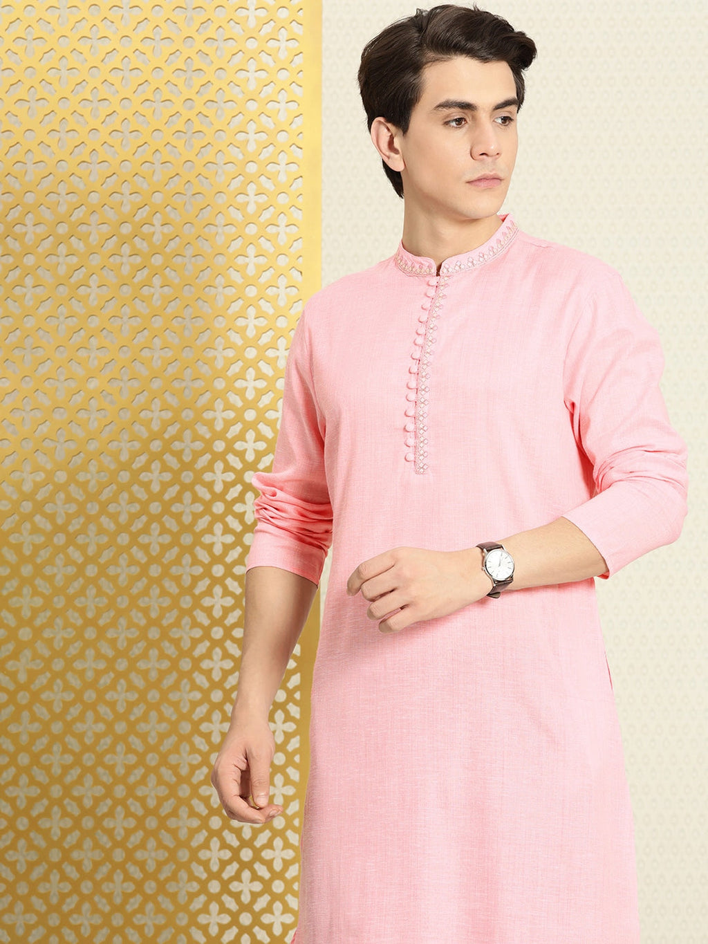 House of Pataudi Men Solid Thread Work Jashn Kurta