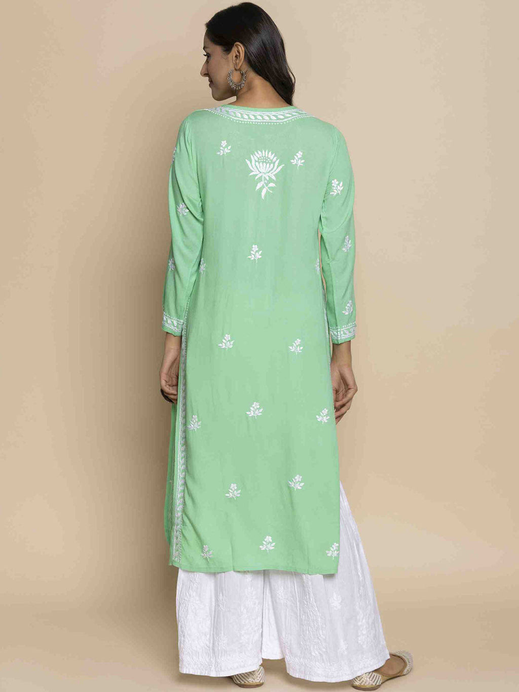HOUSE OF KARI Floral Embroidered Chikankari Straight Kurta