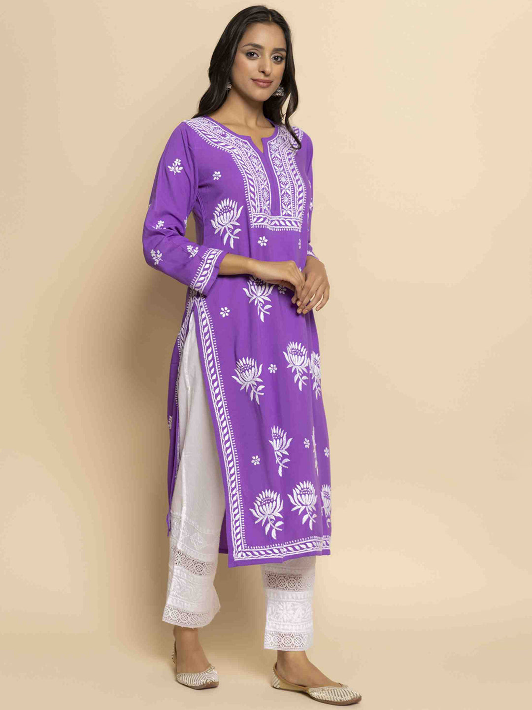 HOUSE OF KARI Ethnic Motifs Chikankari Embroidered Notched Round Neck Straight Kurta