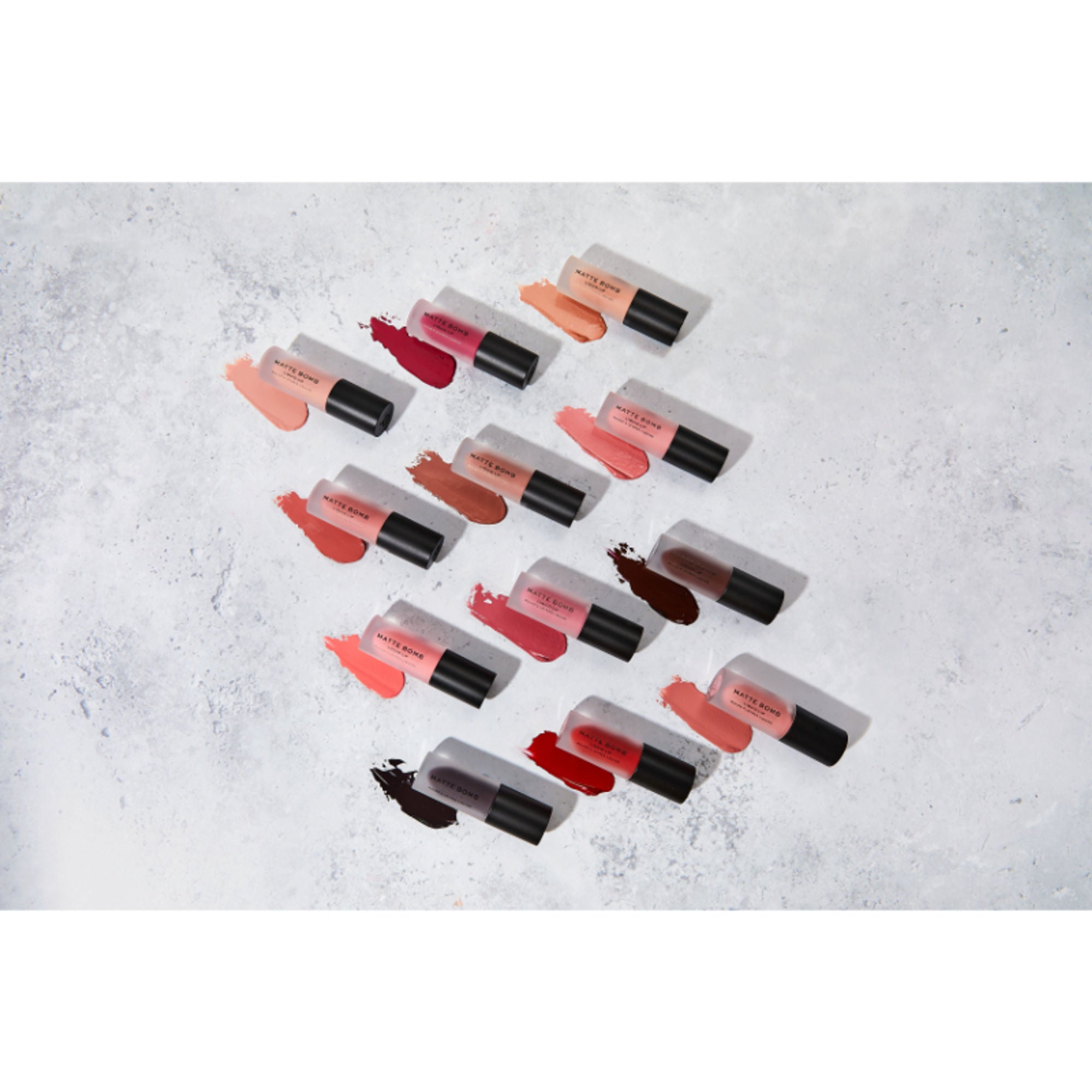 Makeup Revolution Matte Bomb - Burgundy Star - Distacart