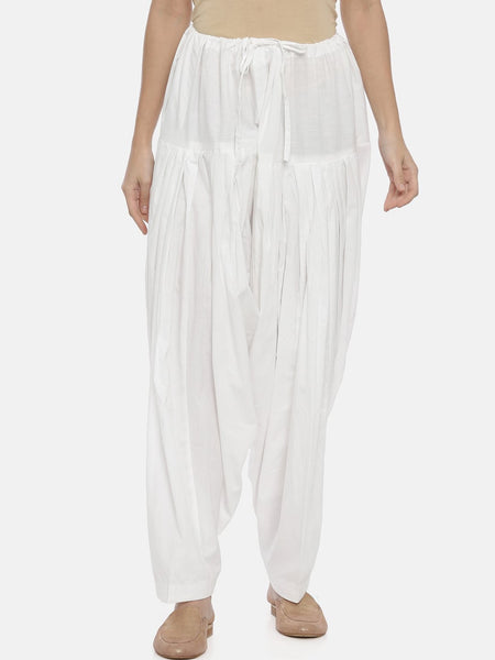 Souchii White Solid Loose-Fit Patiala