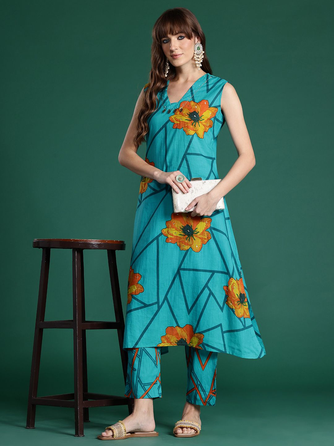 Indo Era Floral Printed Pure Cotton Kurta with Trousers - Distacart