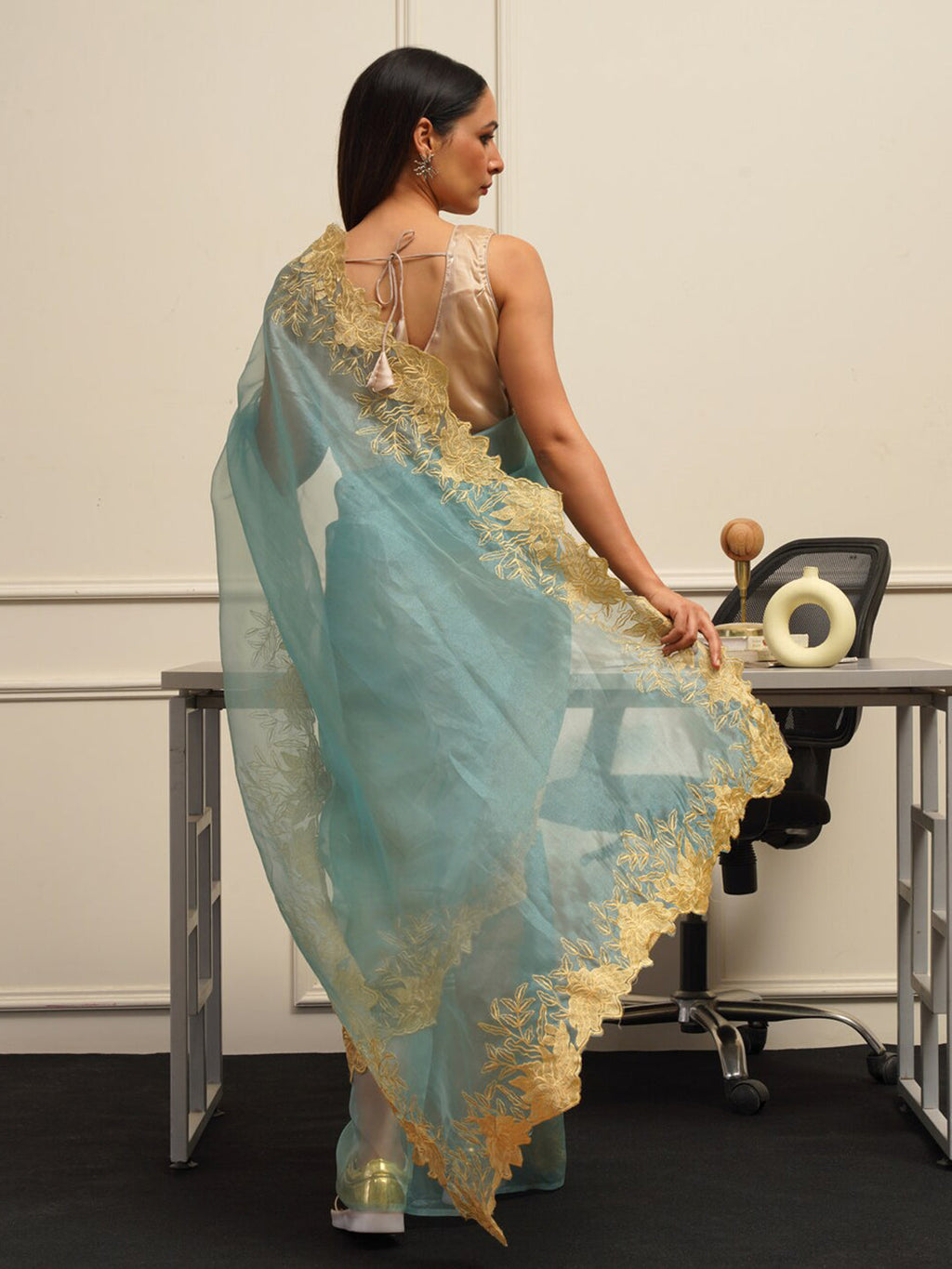Tikhi Imli Embroidered Organza Heavy Work Saree - Distacart