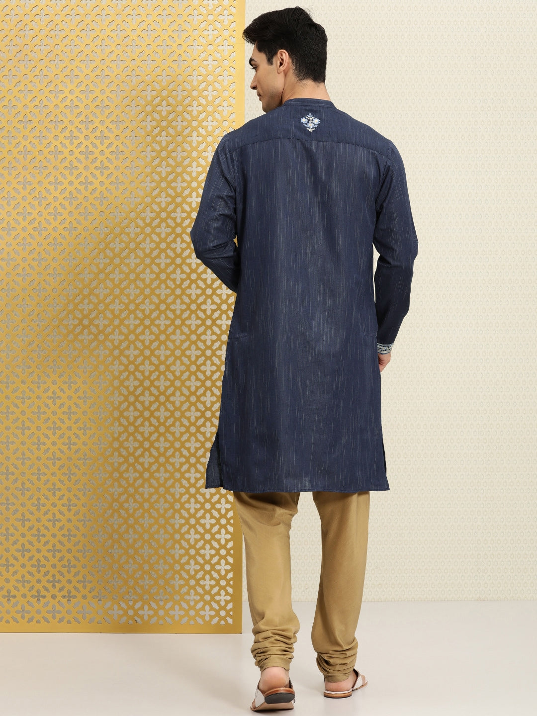 House of Pataudi Men Navy Blue Embroidered Striped Pattern Jashn Kurta