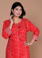 Miravan Women's Festive Wear Red Bandhani Printed Straight Kurta